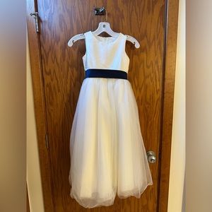 satin flower girl dress with tulle skirt (ivory)